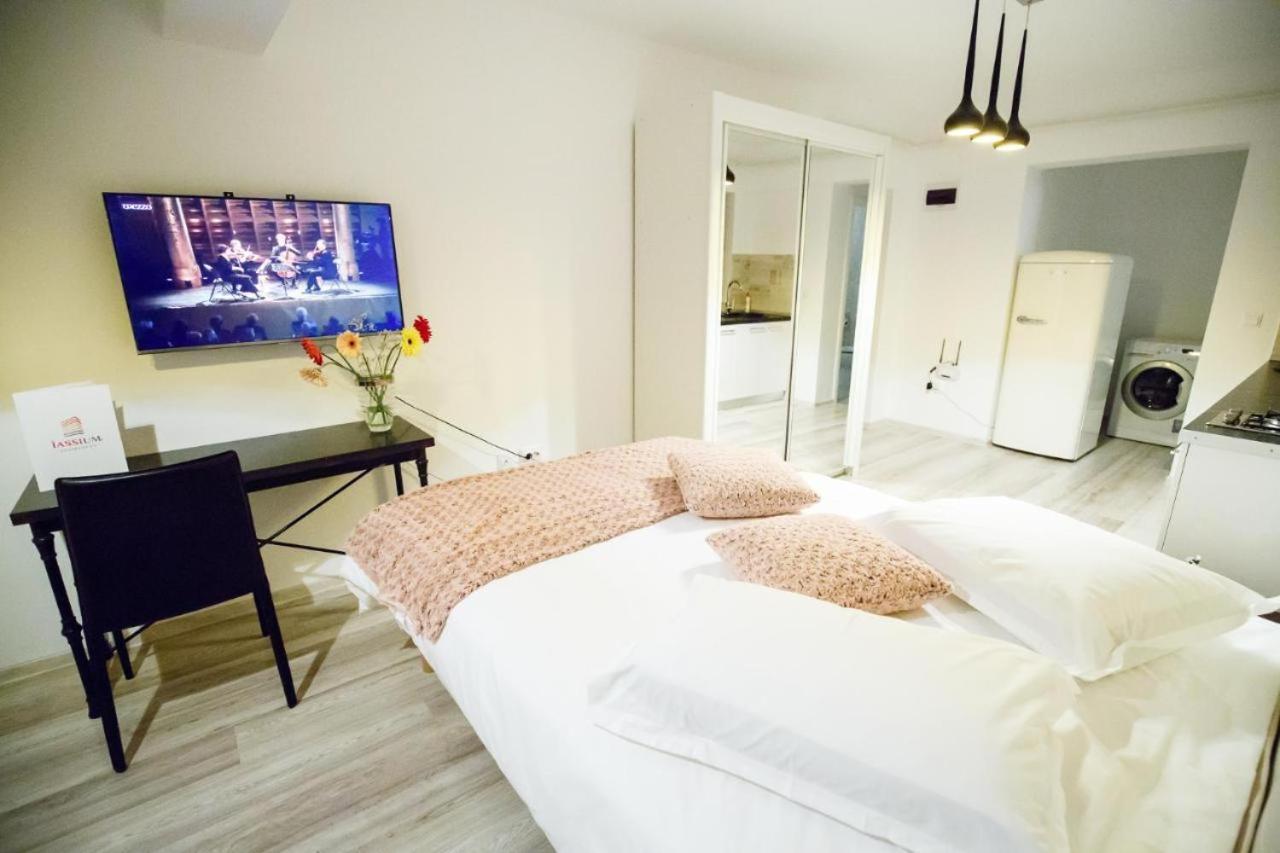 Metropolitan Iassium Apartments Jassy Zewnętrze zdjęcie